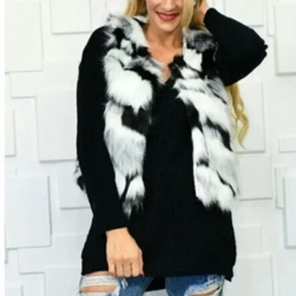 GOREGOUS FAUX FUR VEST - Picture 2 of 5